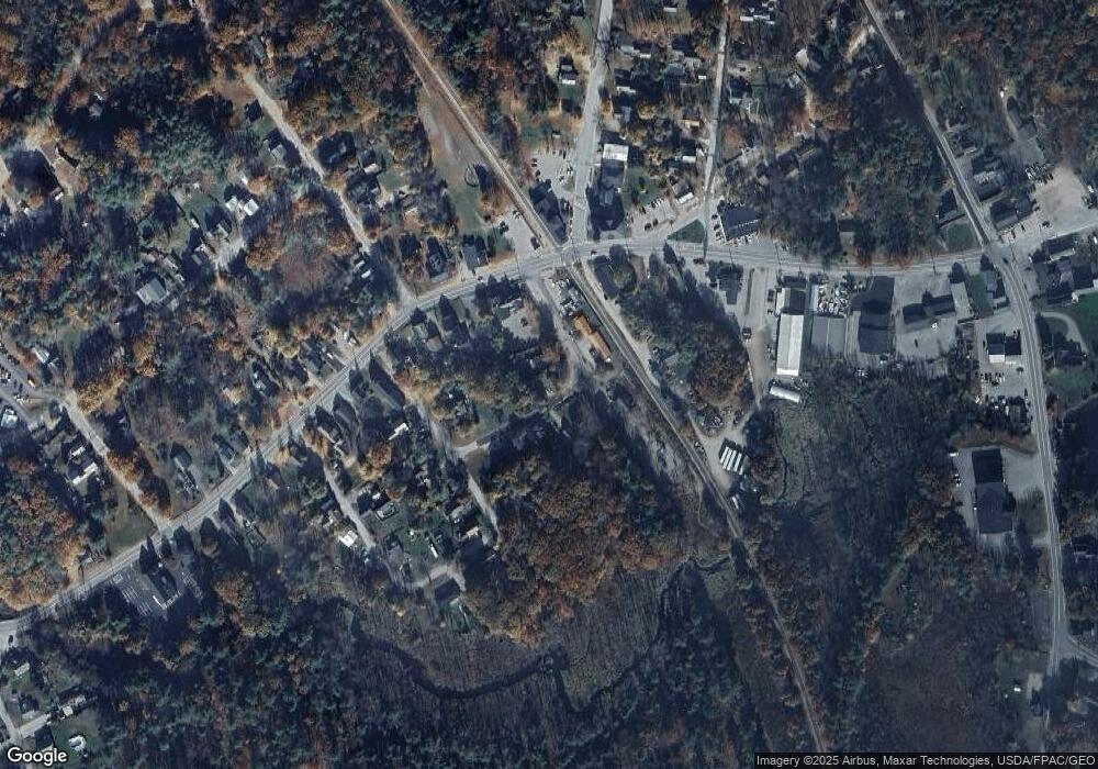 6 Beech St, Sanbornville, NH 03872 - photo 1