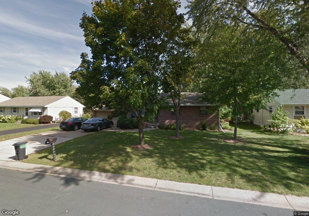 9552 Quaker Ln N, Maple Grove, MN 55369 - photo 1