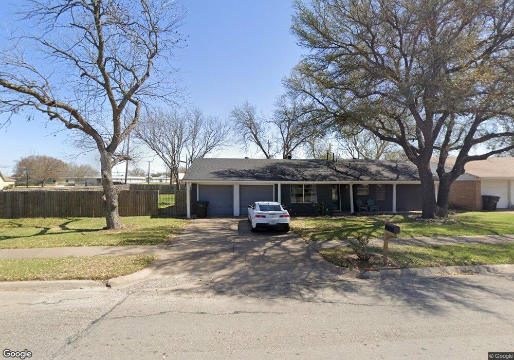 1912 Grand Ave, Cleburne, TX 76033 - photo 1