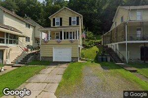 37 Newport St, Glen Lyon, PA 18617