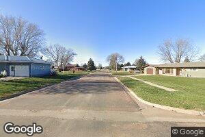 301 W 4th St, Platte, SD 57369