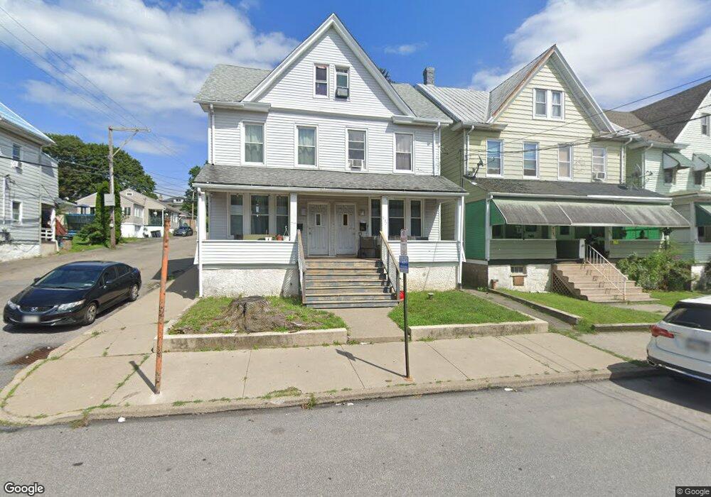 637 N Vine St, Hazleton, PA 18201 - photo 1