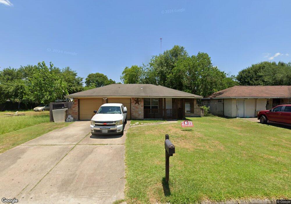 2210 Twinbrooke Dr, Houston, TX 77088 - photo 1