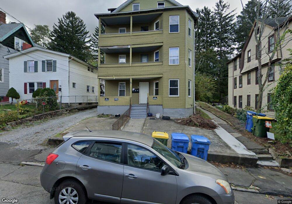 37 Silver St unit 3, Waterbury, CT 06705 - photo 1