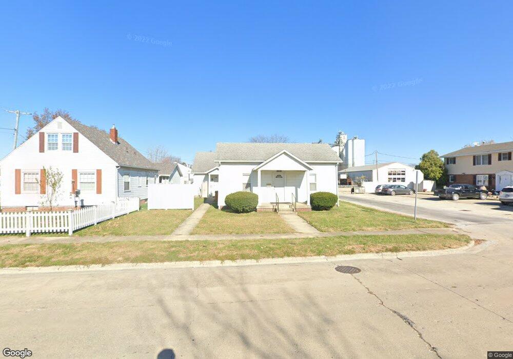 200 W Virginia Ave, Effingham, IL 62401 - photo 1