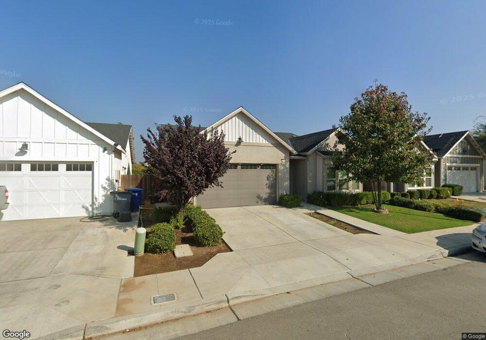 6938 E Ramona Way, Fresno, CA 93727 - photo 1