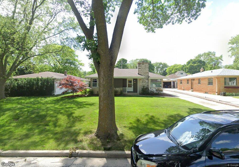 2211 N 117th St, Milwaukee, WI 53226 - photo 1