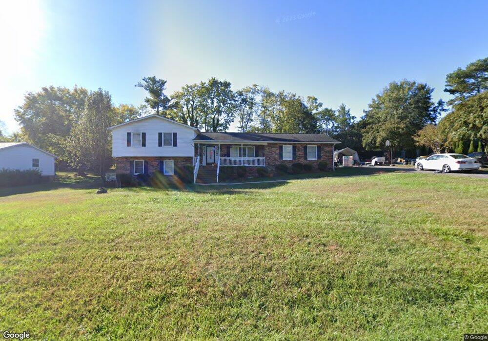 138 Northmont Dr, Statesville, NC 28625 - photo 1