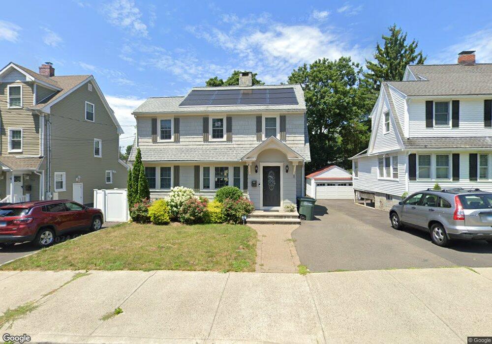 210 Thorme St, Bridgeport, CT 06606 - photo 1