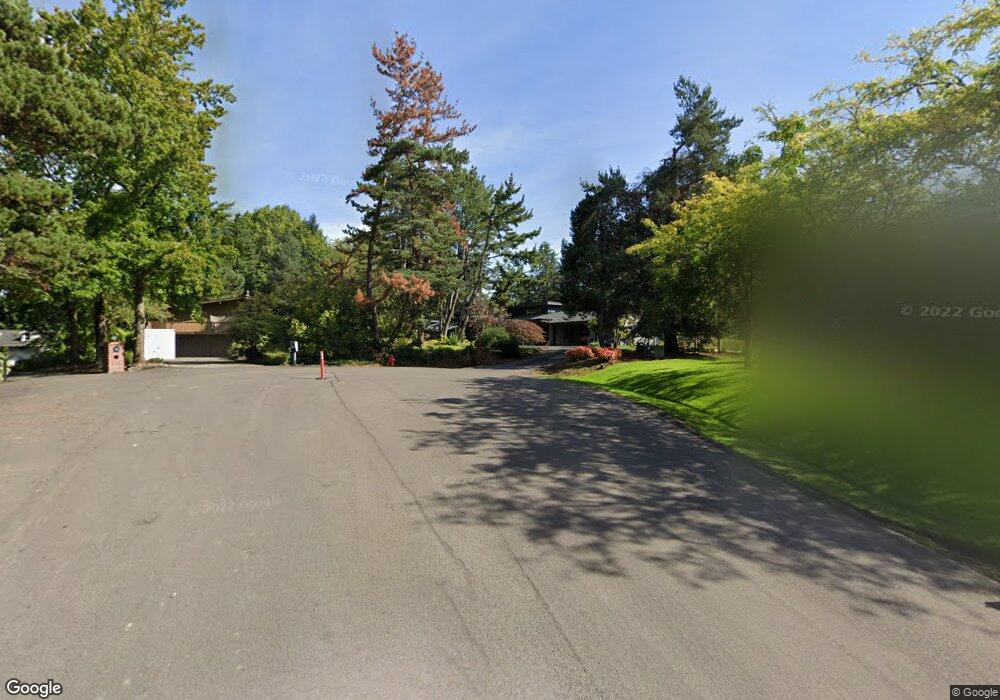 832 Hoodview Ln, Lake Oswego, OR 97034 - photo 1