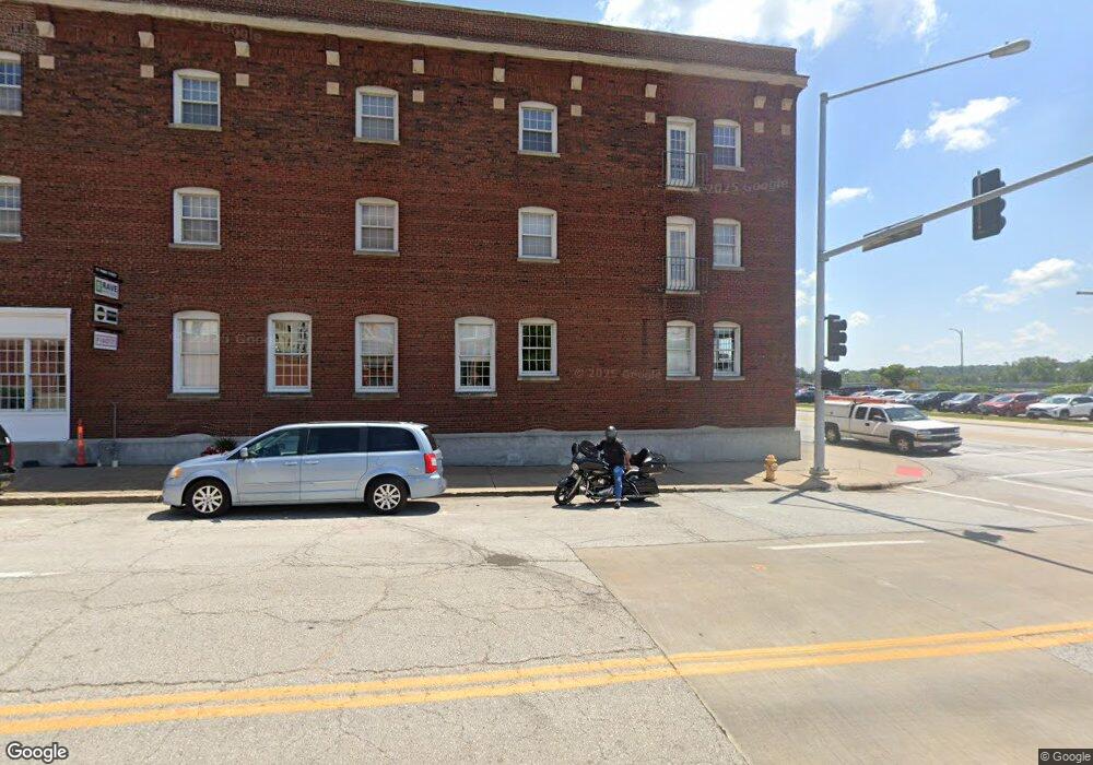 115 N Perry St unit A2, Davenport, IA 52801 - photo 1