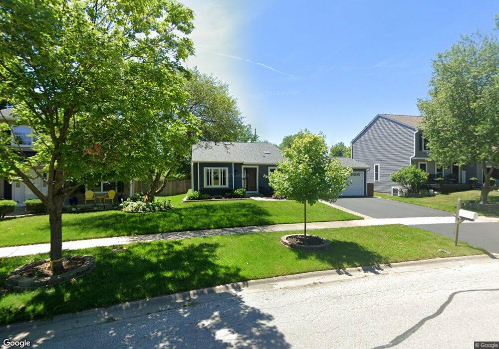 2804 Rolling Meadows Dr, Naperville, IL 60564 - photo 1