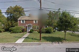 2 Washington Ave, Glen Head, NY 11545
