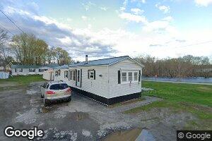 30 Pleasant St, Clinton, ME 04927