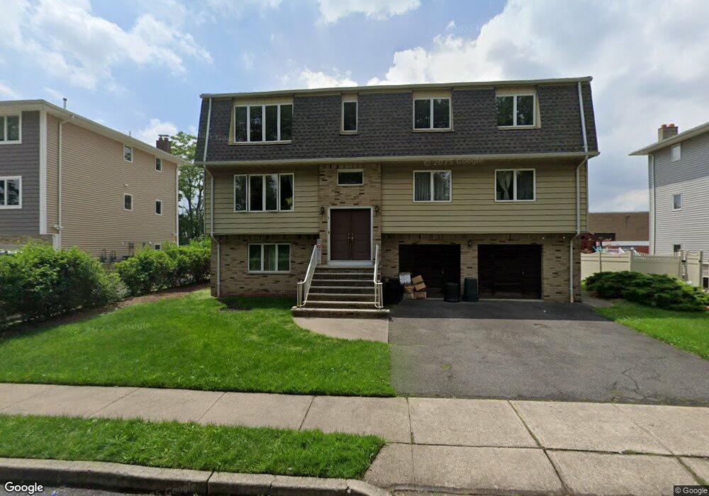 7 Teresa Ct unit 2, Moonachie, NJ 07074 - photo 1