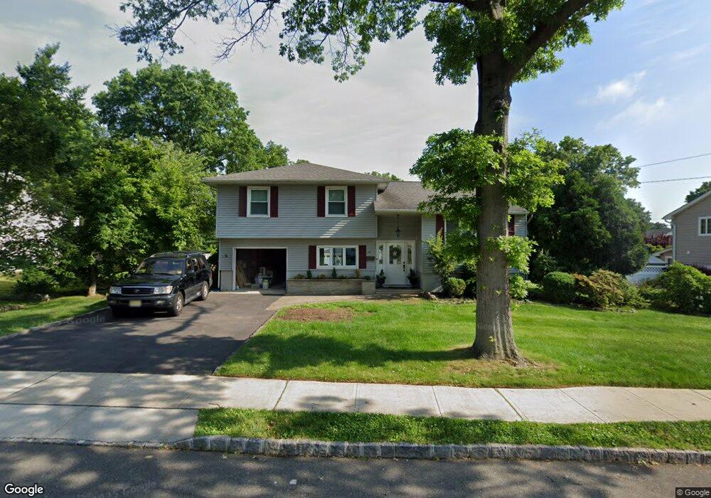 38 Runnymede Rd, Clark, NJ 07066 - photo 1