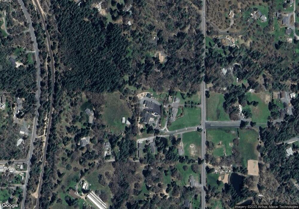 400 Plumtree Ln, Grants Pass, OR 97526 - photo 1