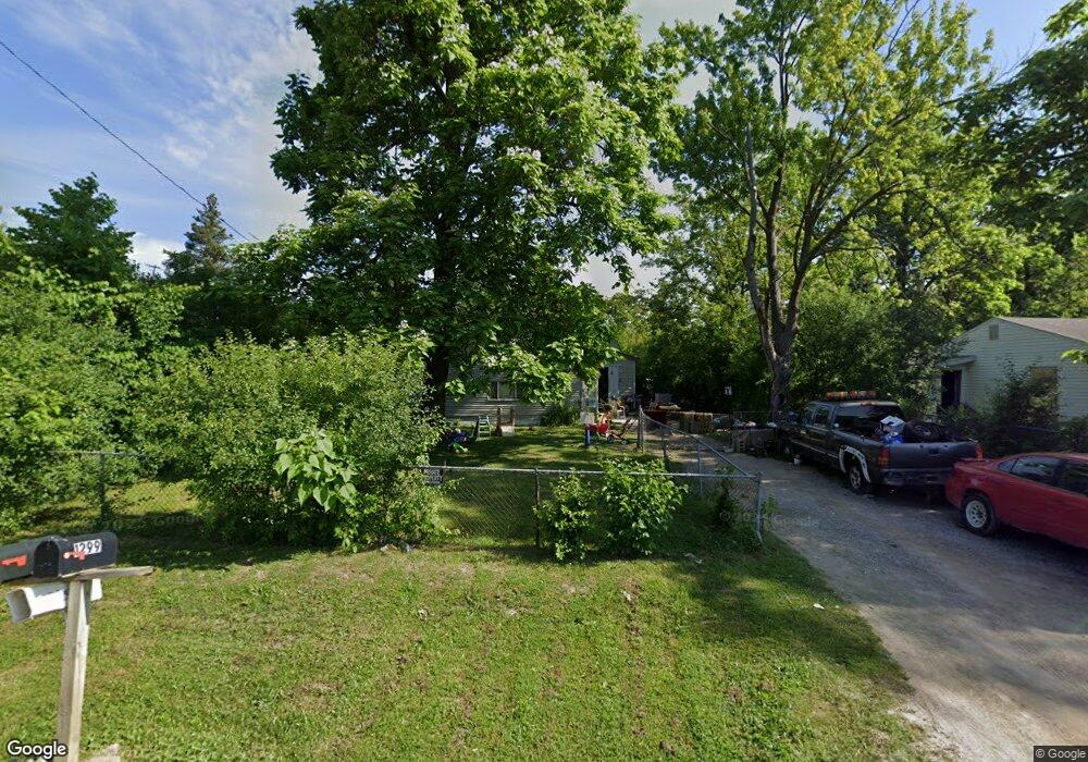 1300 W Yale Ave, Flint, MI 48505 - photo 1