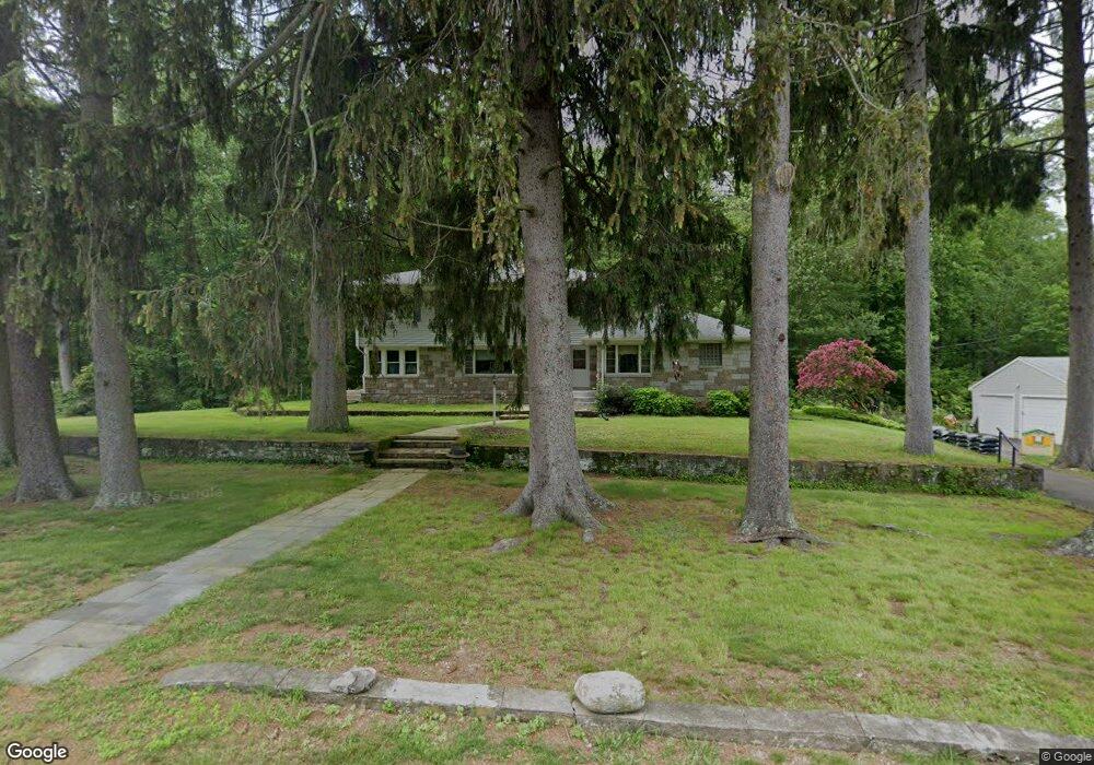 170 Ohman Ave, Orange, CT 06477 - photo 1