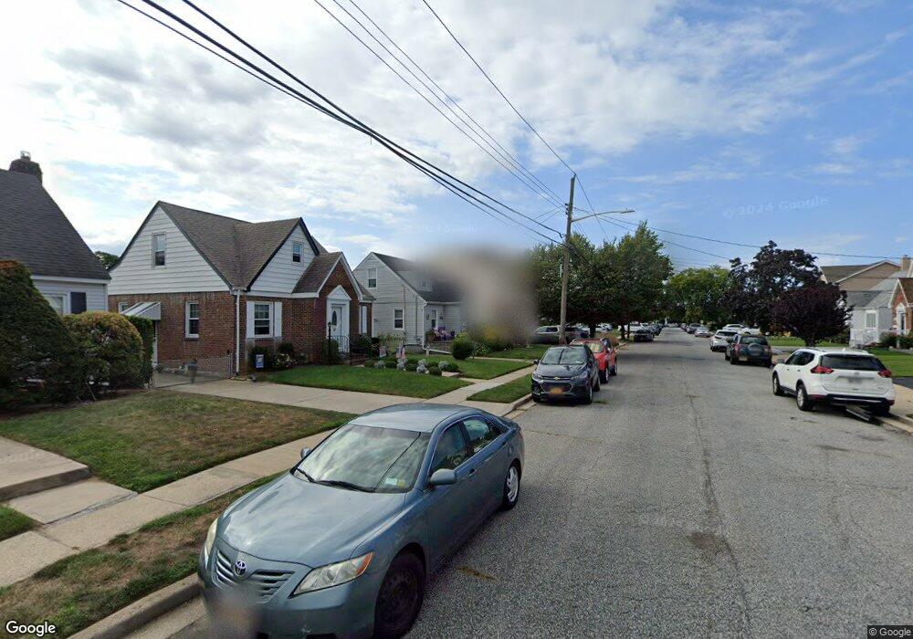 219 Harrison St, Franklin Square, NY 11010 - photo 1