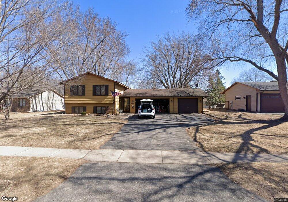 10250 Nathan Ln N, Maple Grove, MN 55369 - photo 1