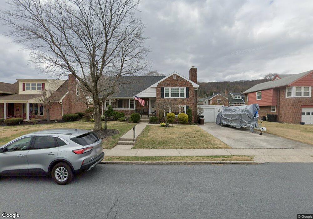 916 Byram St, Reading, PA 19606 - photo 1