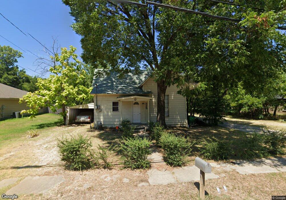 325 N Morris St, Gainesville, TX 76240 - photo 1