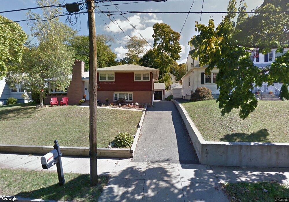 329 Kneeland Rd, New Haven, CT 06512 - photo 1