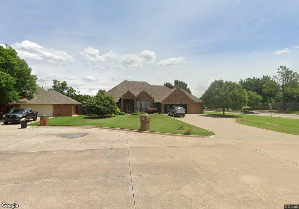 7000 Twin Lakes Cir, Warr Acres, OK 73132 - photo 1