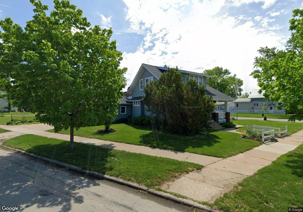 1705 2nd St SW, Cedar Rapids, IA 52404 - photo 1