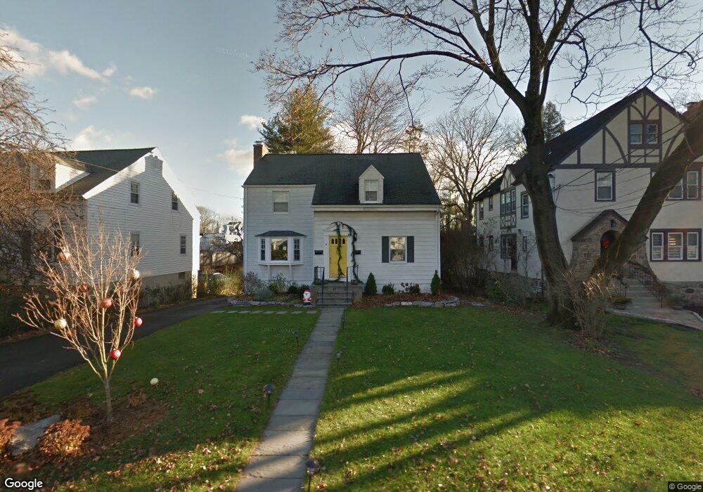 8 Salem St, Cos Cob, CT 06807 - photo 1