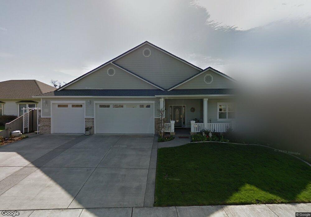 463 Ridgeway Ave, Central Point, OR 97502 - photo 1