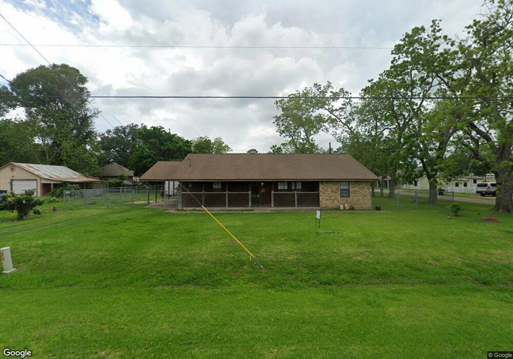 906 N Market St unit 1, Brazoria, TX 77422 - photo 1