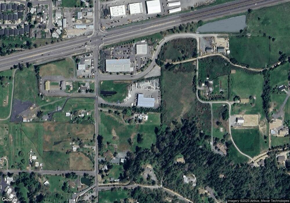 1841 Dowell Rd, Grants Pass, OR 97527 - photo 1