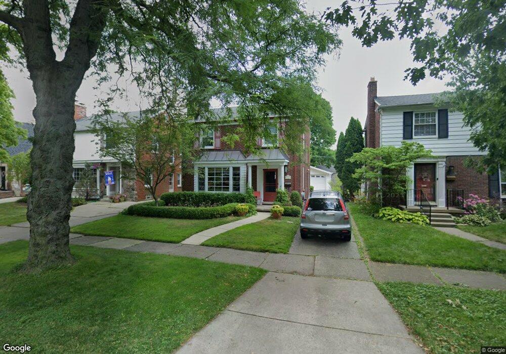 458 Cloverly Rd, Grosse Pointe Farms, MI 48236 - photo 1