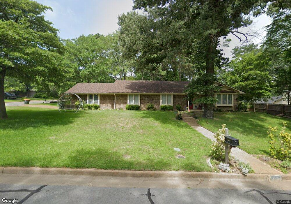 3911 Lexington Dr, Tyler, TX 75701 - photo 1