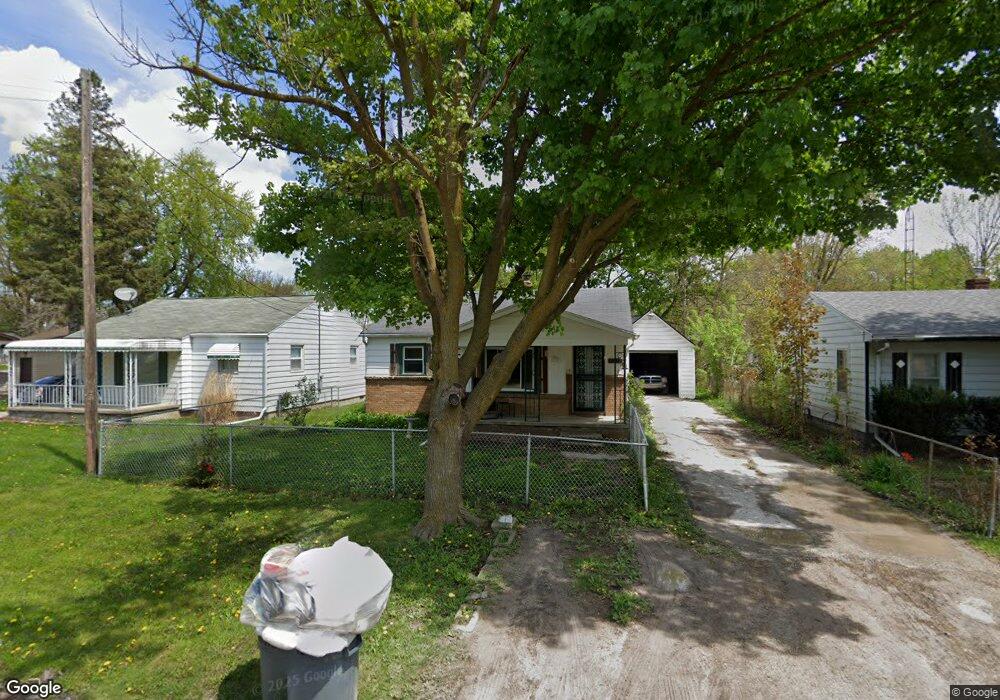 2081 Algonac Dr, Flint, MI 48532 - photo 1