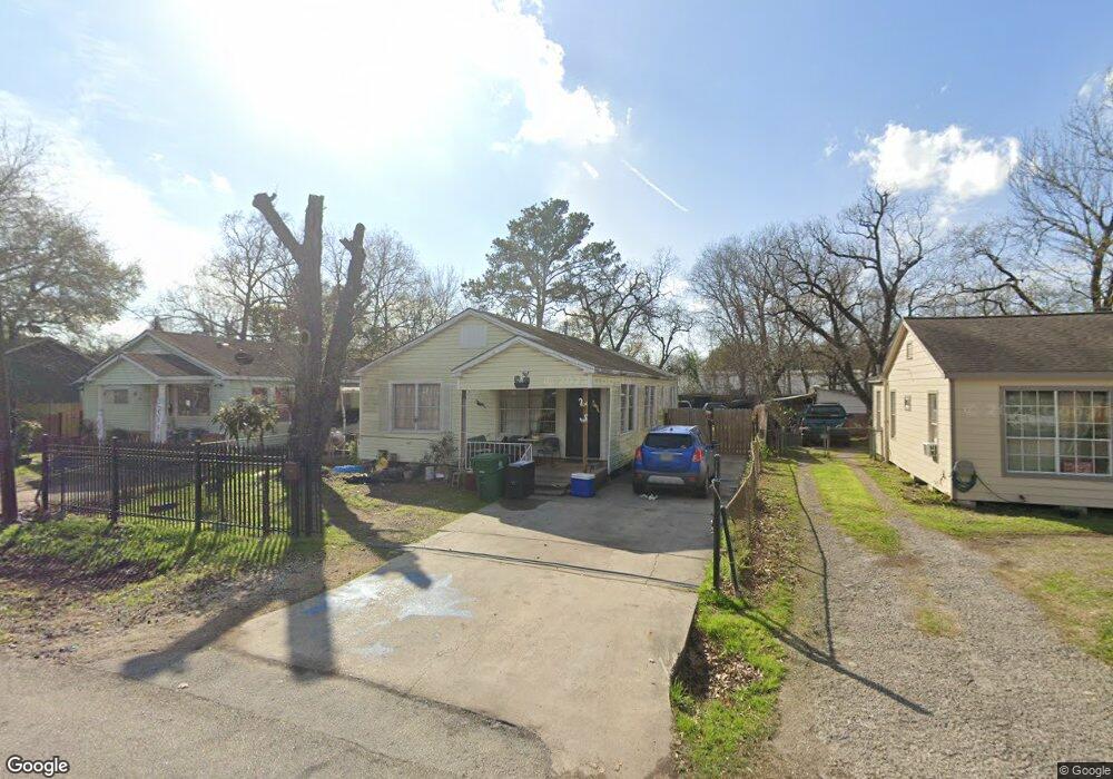 6815 Appleton St, Houston, TX 77022 - photo 1