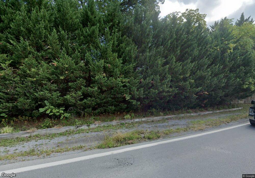 6 Dawson St, Berkeley Springs, WV 25411 - photo 1