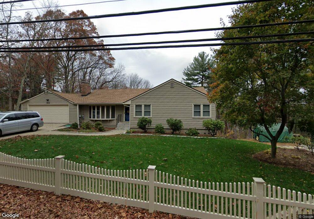 703 Pound Hill Rd, North Smithfield, RI 02896 - photo 1