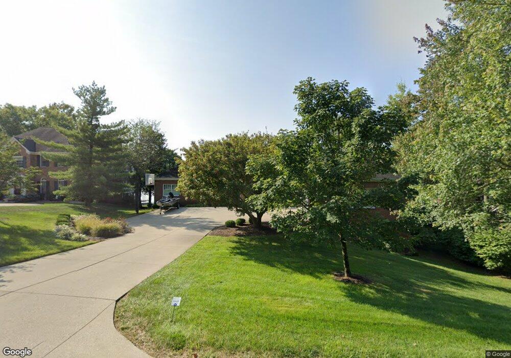 9943 Raintree Dr N, Columbus, IN 47201 - photo 1