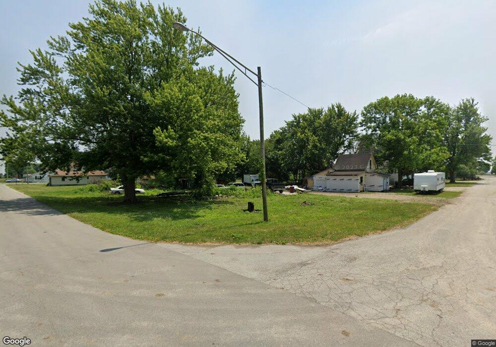 207 N Elm St, Kempton, IN 46049 - photo 1