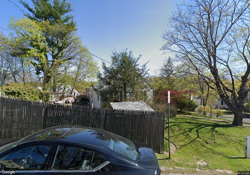 122 Young Ave, Yonkers, NY 10710 - photo 1