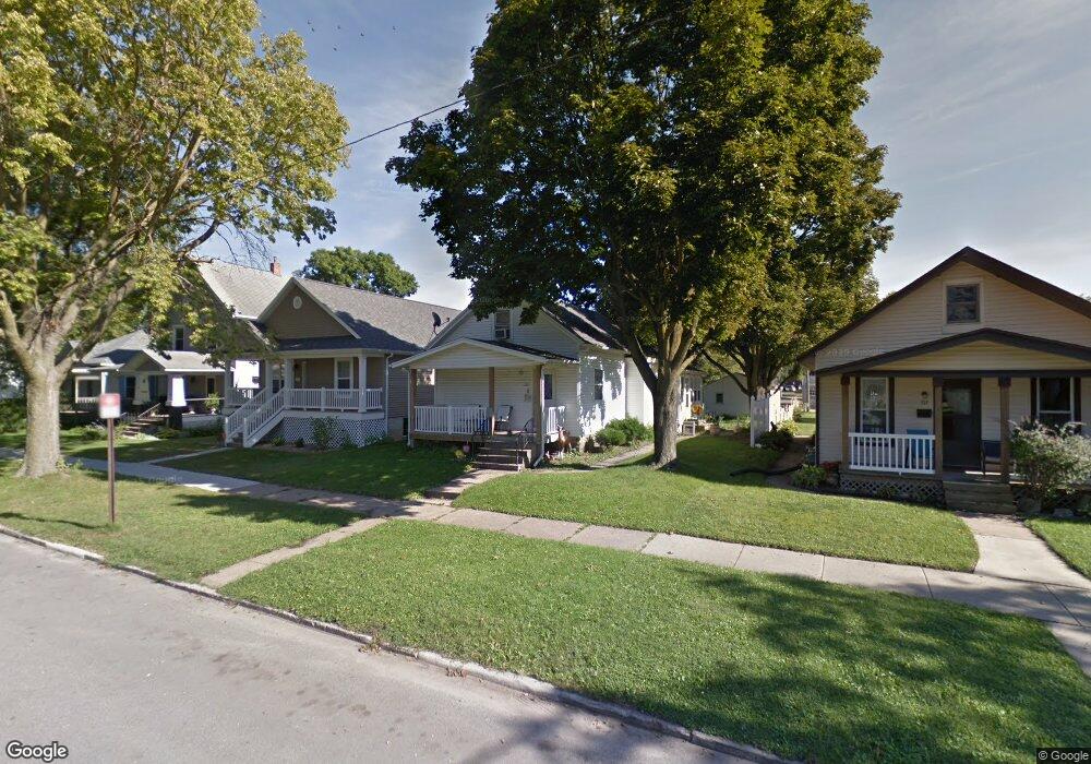 713 3rd Ave SW, Cedar Rapids, IA 52404 - photo 1