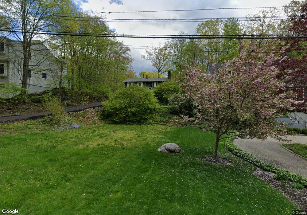 358 Lake Shore Dr, Pleasantville, NY 10570 - photo 1