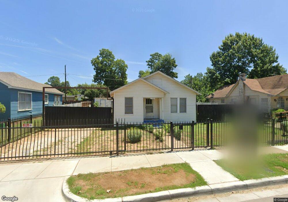 136 Blevins St, Fort Worth, TX 76111 - photo 1