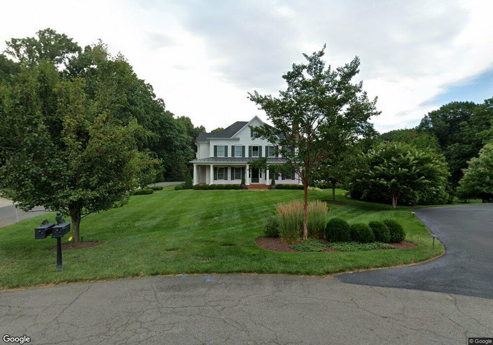 3351 V Ln, Oakton, VA 22124 - photo 1