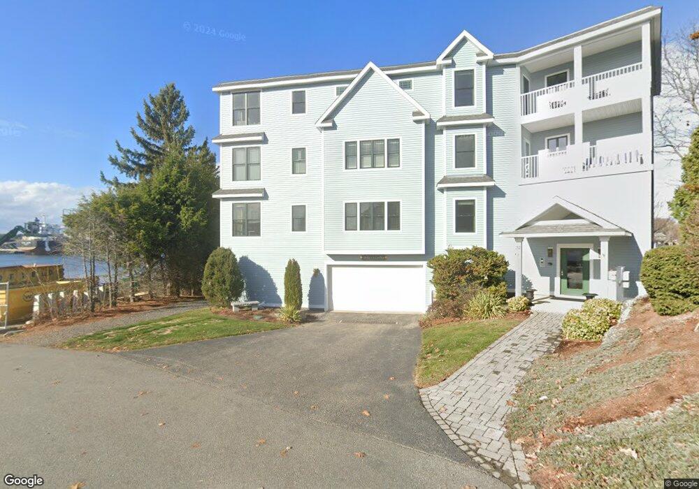 32 Badgers Island W, Kittery, ME 03904 - photo 1