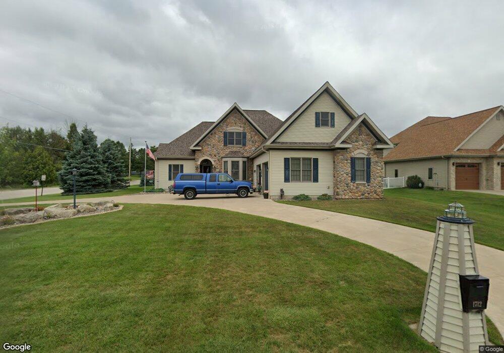 1712 39th Ave, Menominee, MI 49858 - photo 1