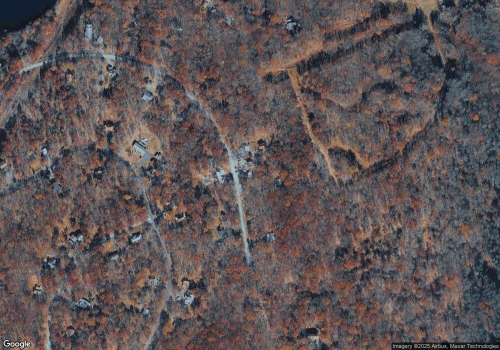 195 Mockingbird Ct, Bushkill, PA 18324 - photo 1